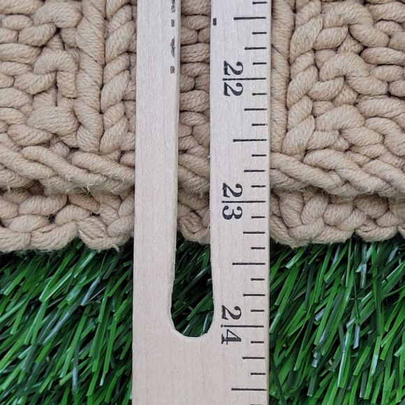 J-Crew Chunky-Knitted Sweater Womens XS/S 17x23 Beige - Picture 11 of 11